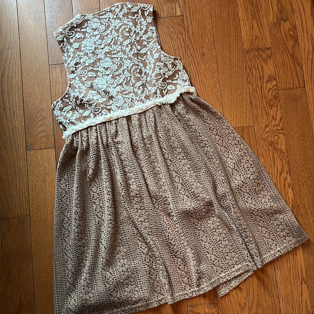 Altar’d State vintage floral lace flowy vest size medium - Picture 3 of 10